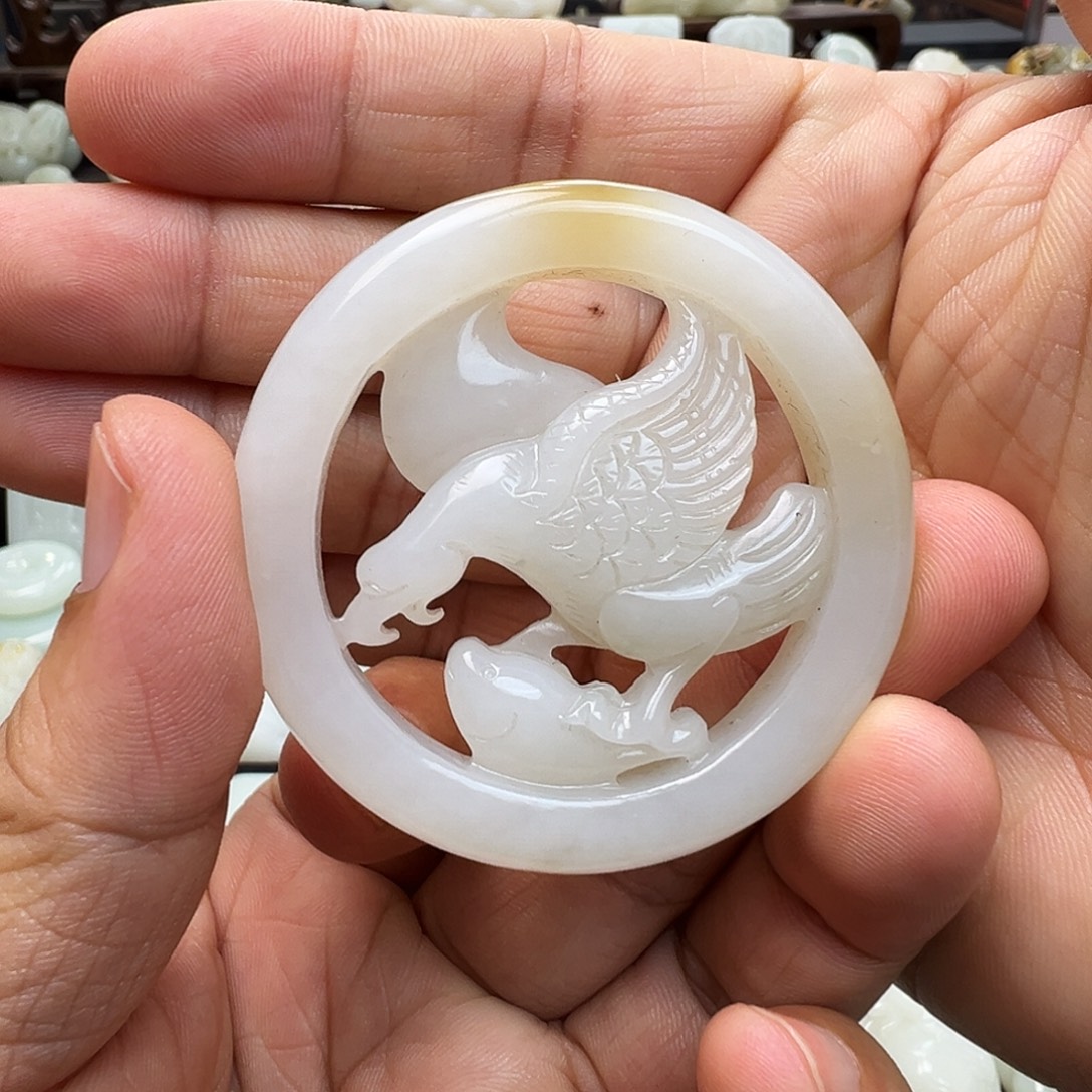 和田玉未镶嵌颈饰