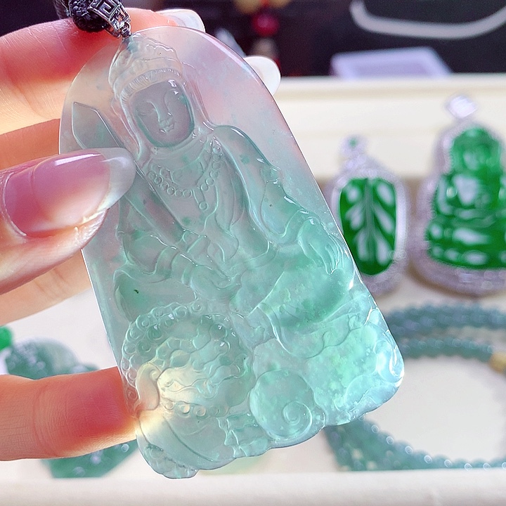 翡翠颈饰18K金镶嵌天然