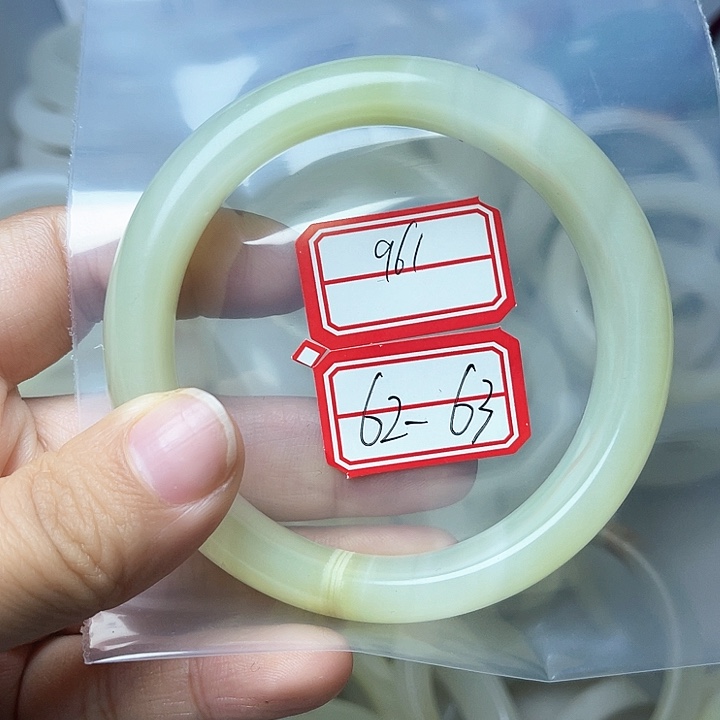 石英质玉手镯未镶嵌961