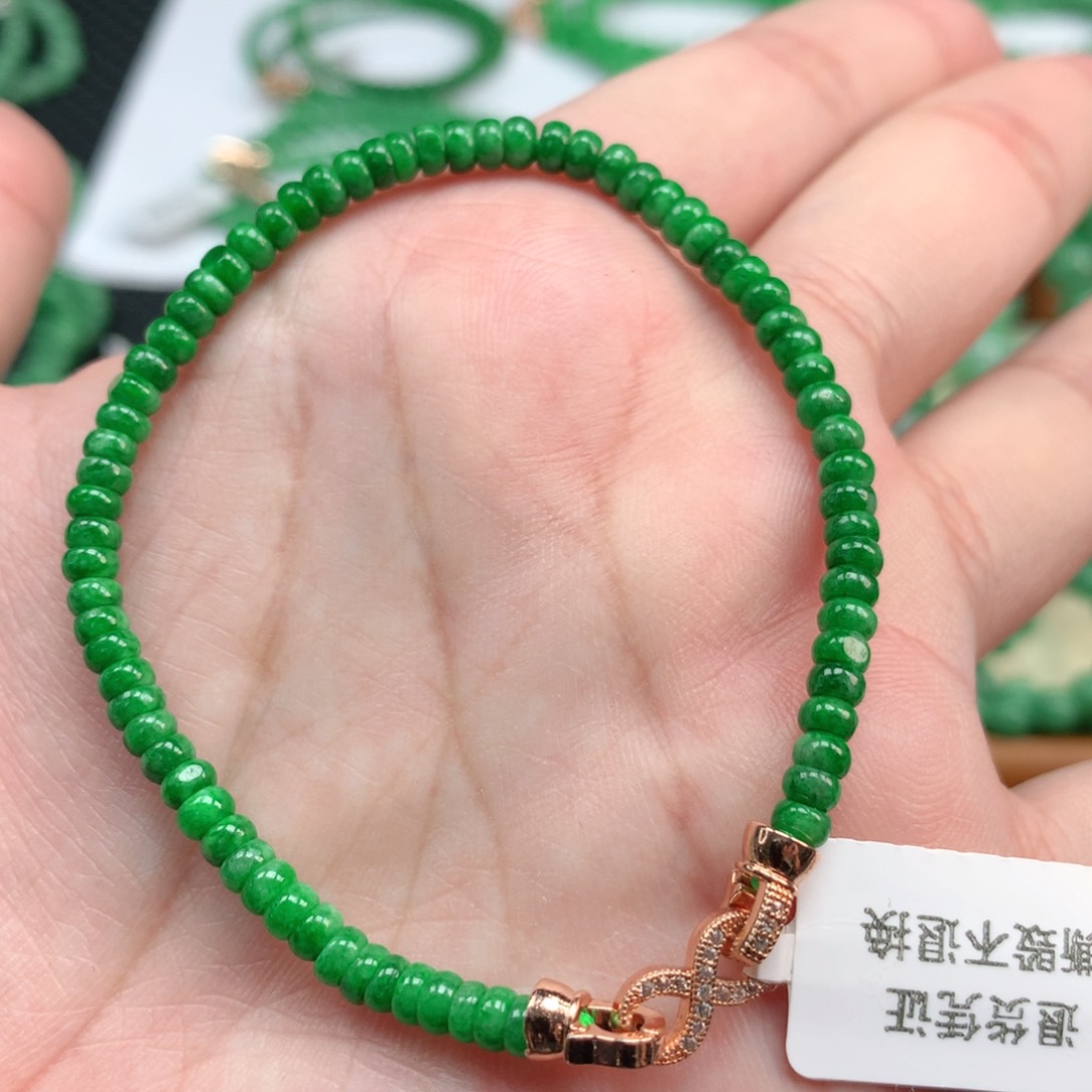 翡翠手链未镶嵌翡翠