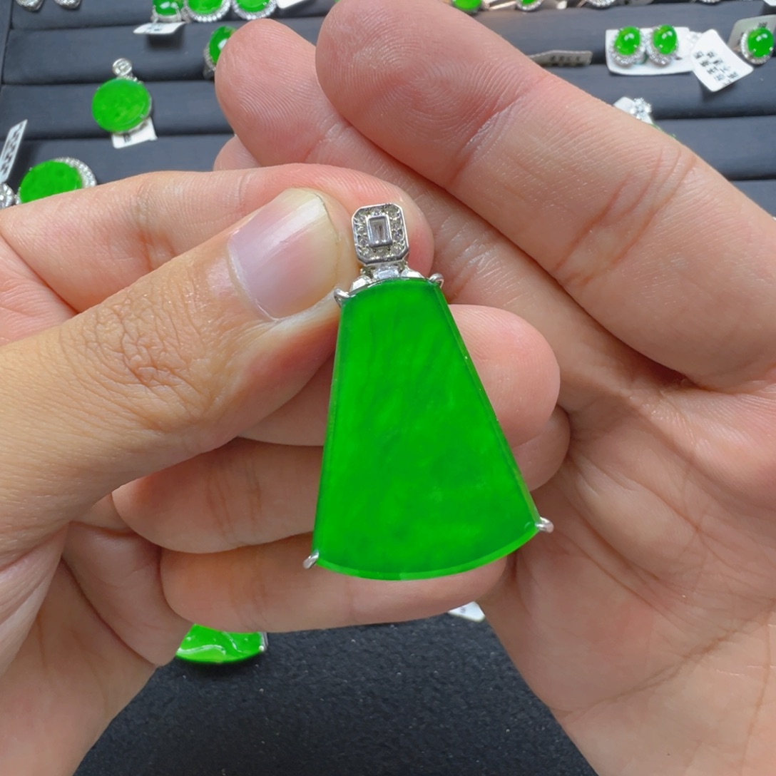 翡翠银S925镶嵌颈饰