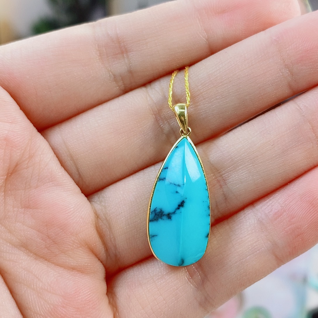 18K金镶嵌绿松石珠宝奇石