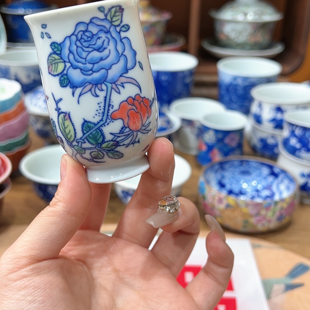 全品青花斗彩单杯