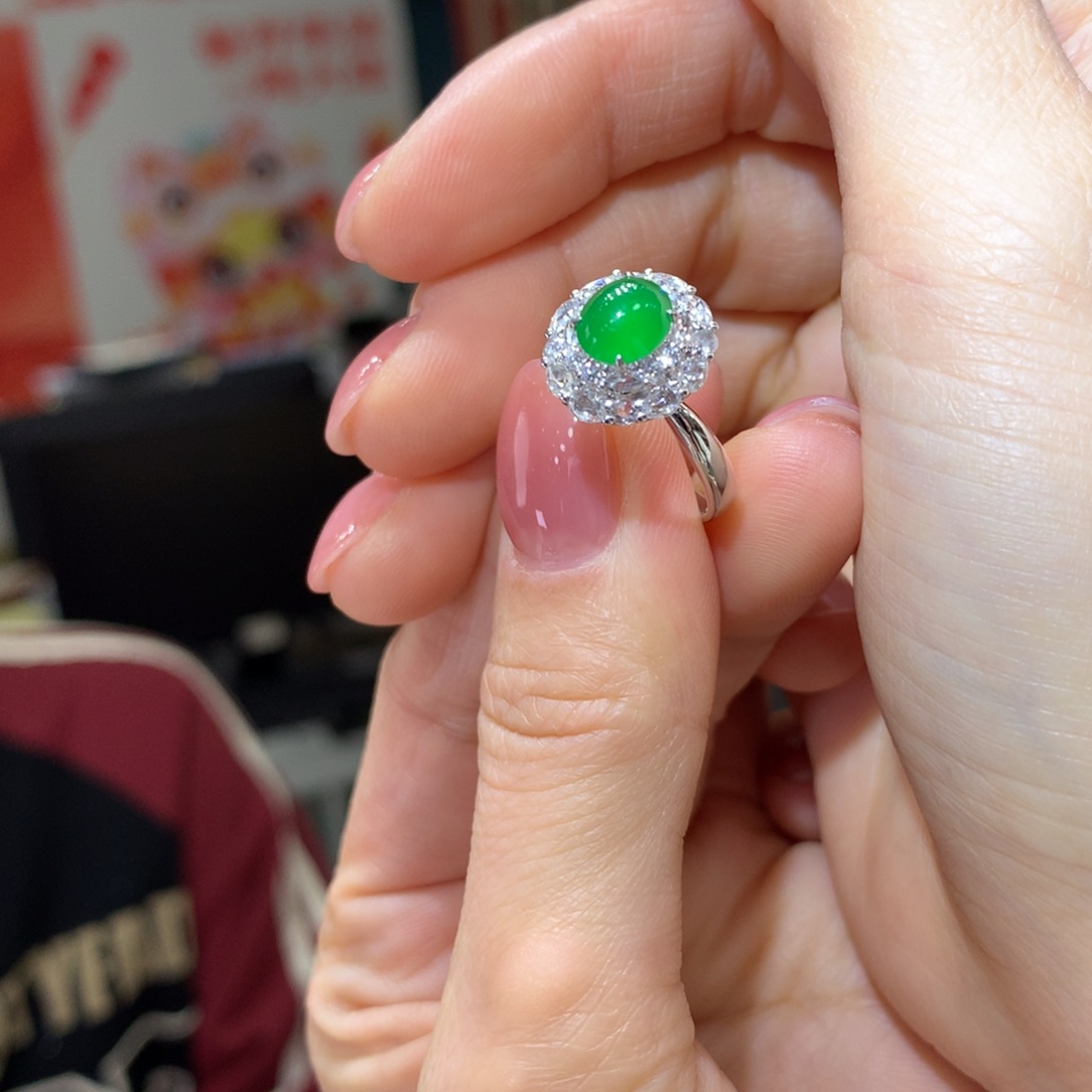 翡翠戒指18K金镶嵌一*海不退不换