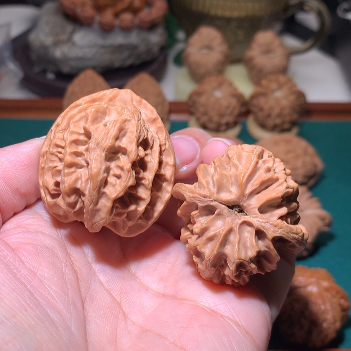 文玩核桃把件苹果园