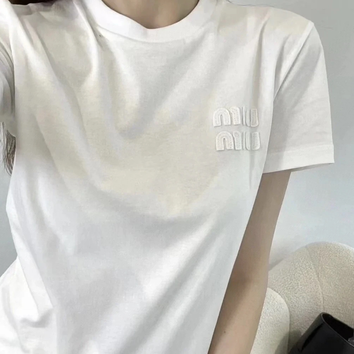 99新 MIU MIU/缪缪 24白色字母logo贴布短袖 XS码 （无领标）