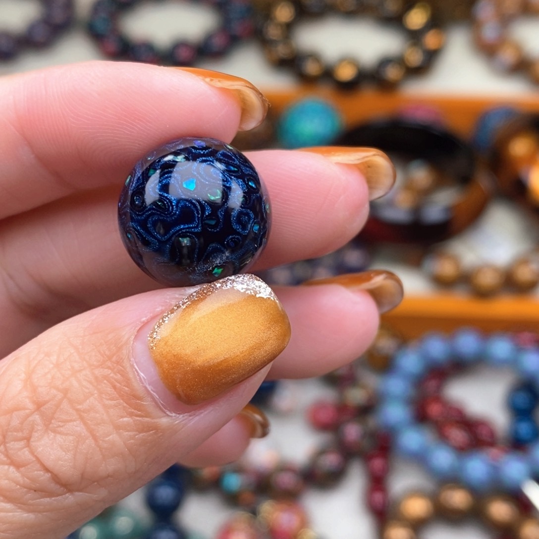 ?****?1.5极光蓝细欧。         