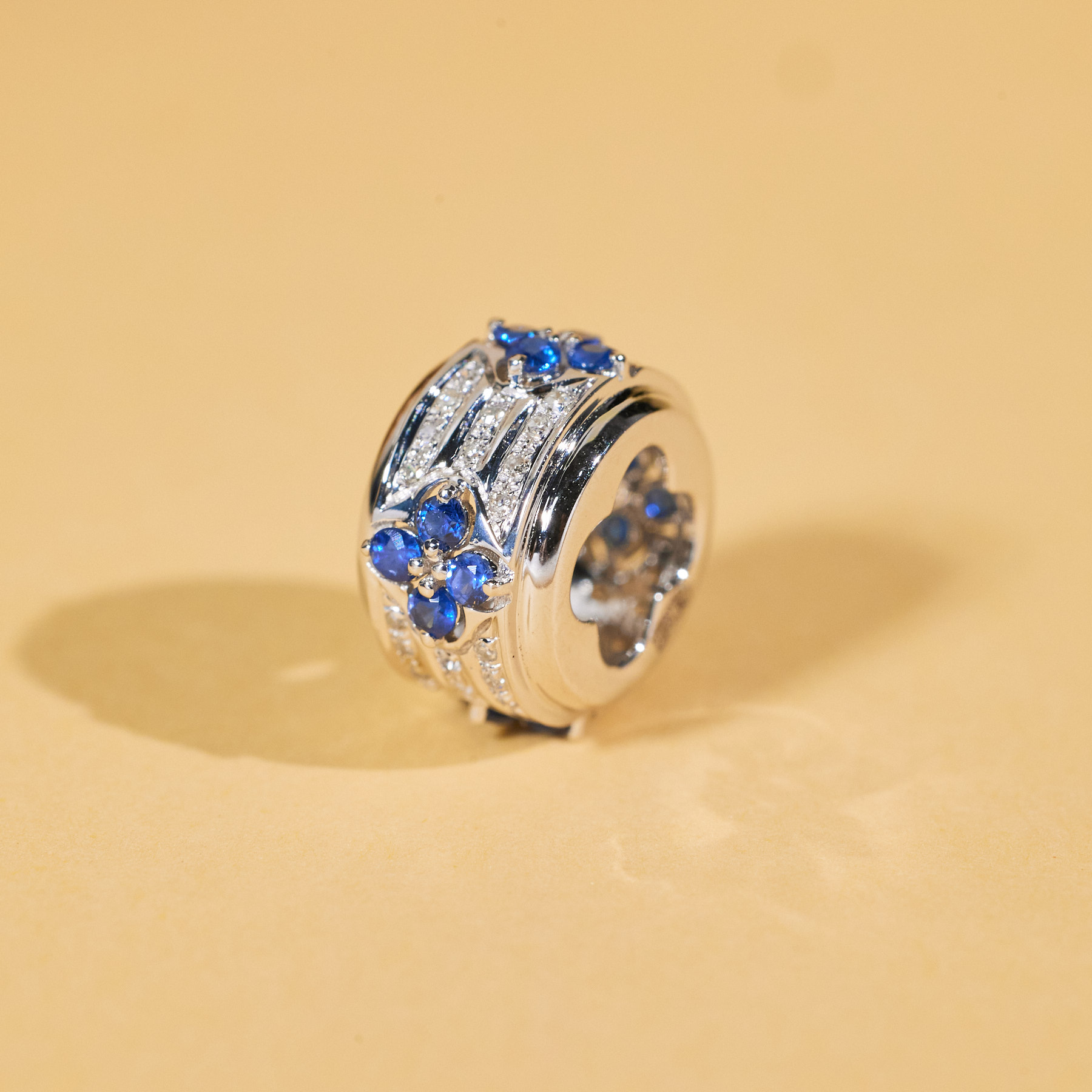 【玉峰珠宝丨安娜严选】蓝宝石吊坠18K金【U0187】多样性发一