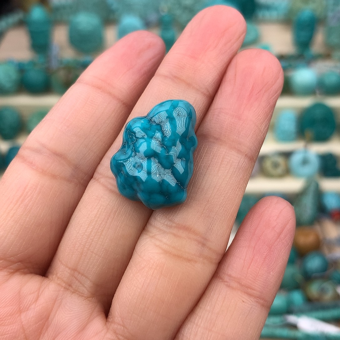 ****往绿松石未镶嵌珠宝奇石