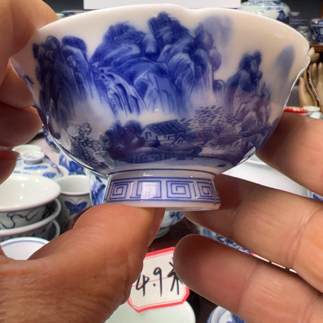 摆件景德镇青花瓷器