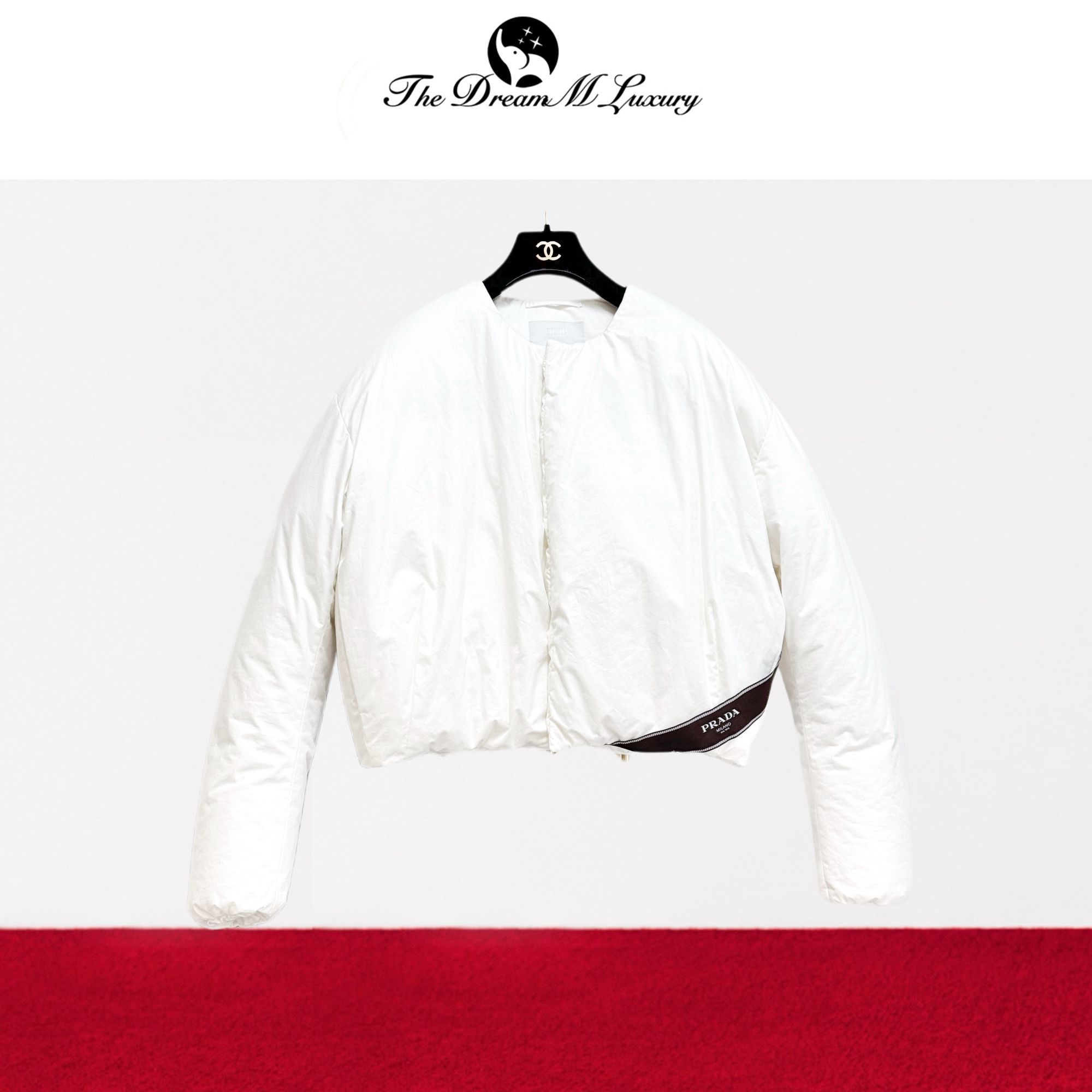 99新 Prada/普拉达 S码白色短款羽绒服，面包服