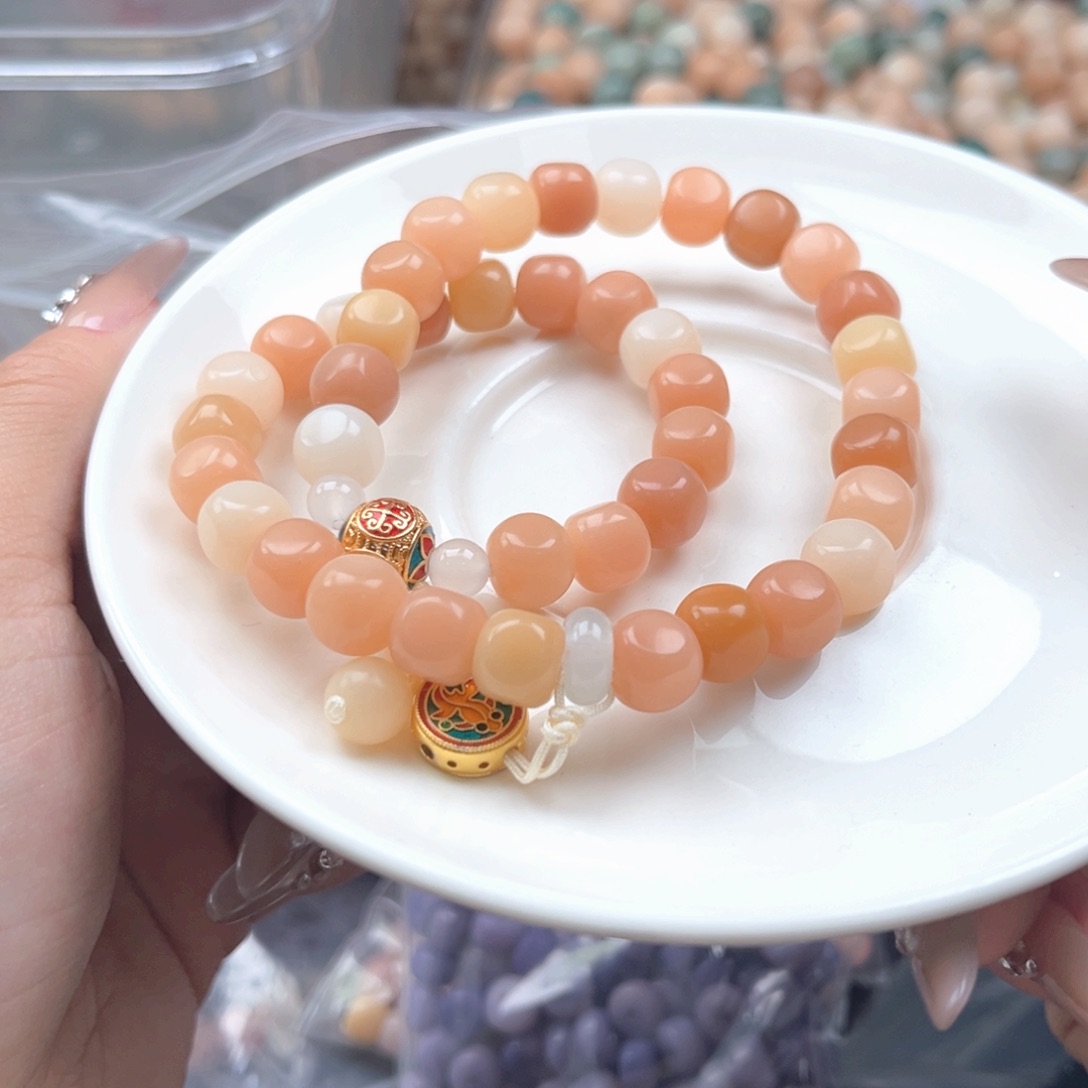 白玉菩提吊坠z10mm30颗。六方来财