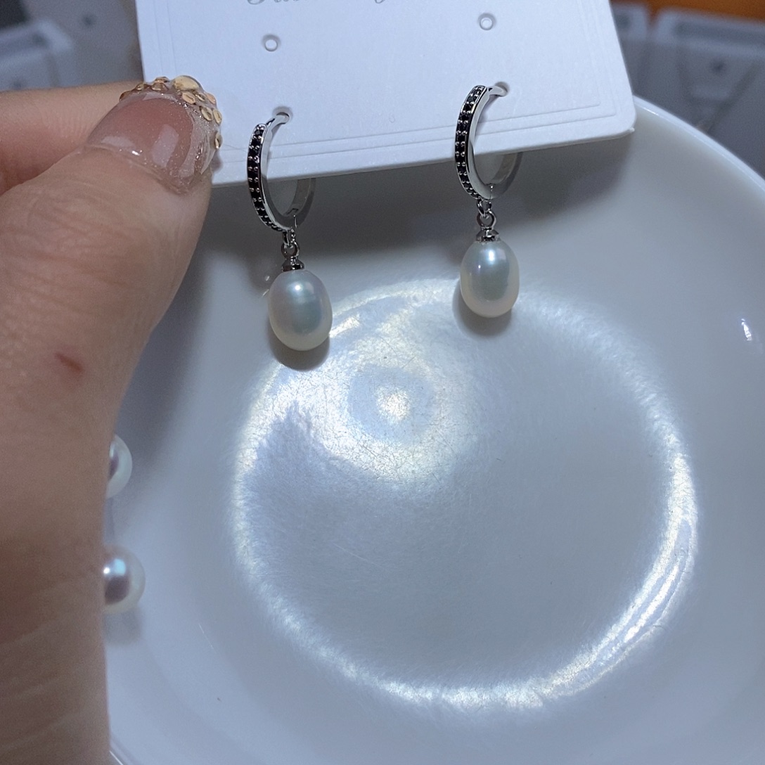 未镶嵌淡水珍珠耳饰