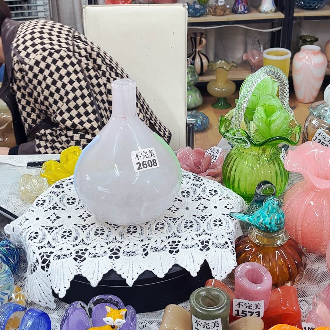 2608 家悦琉璃工艺品不完美