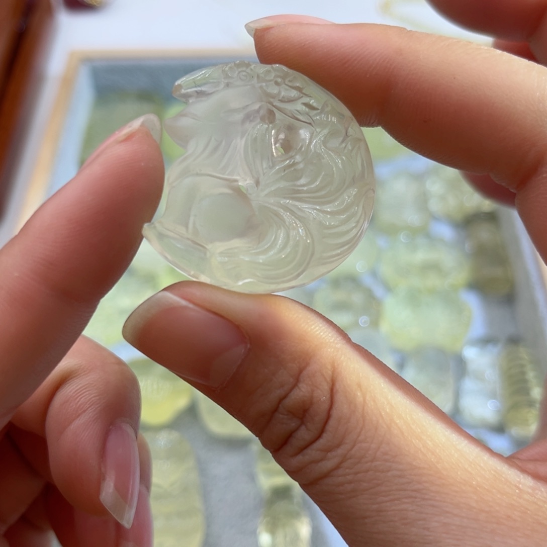 水晶颈饰未镶嵌o**嘻黄水月亮狐89