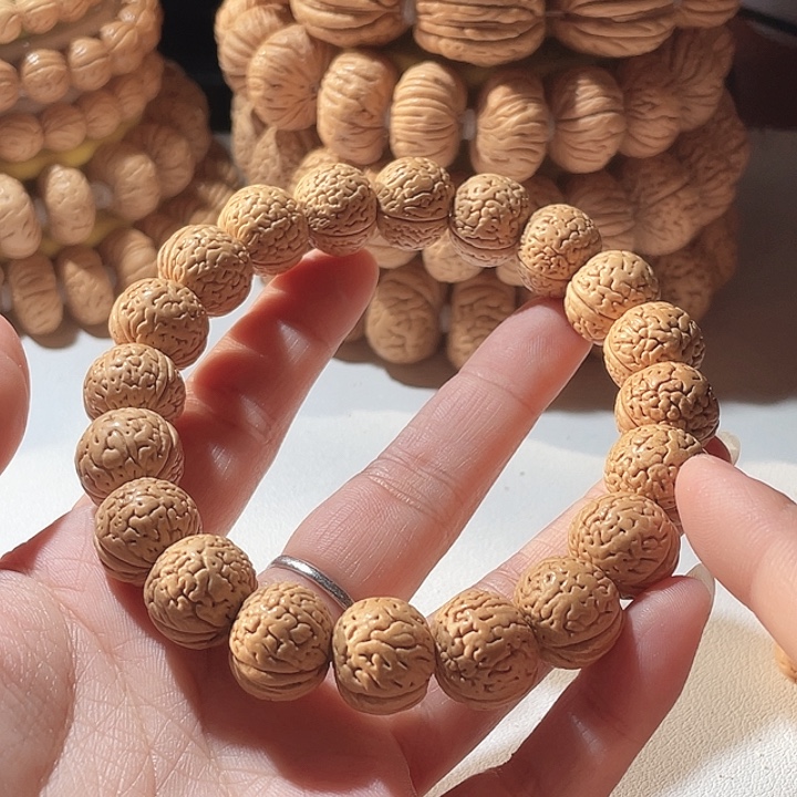 猛***在桃核吊坠桃核手串玲珑塔25