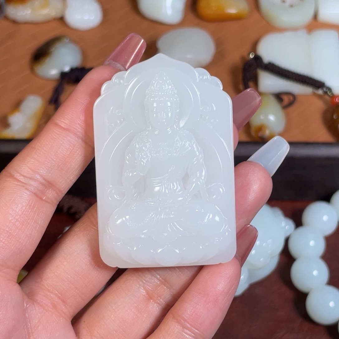 和田玉颈饰未镶嵌