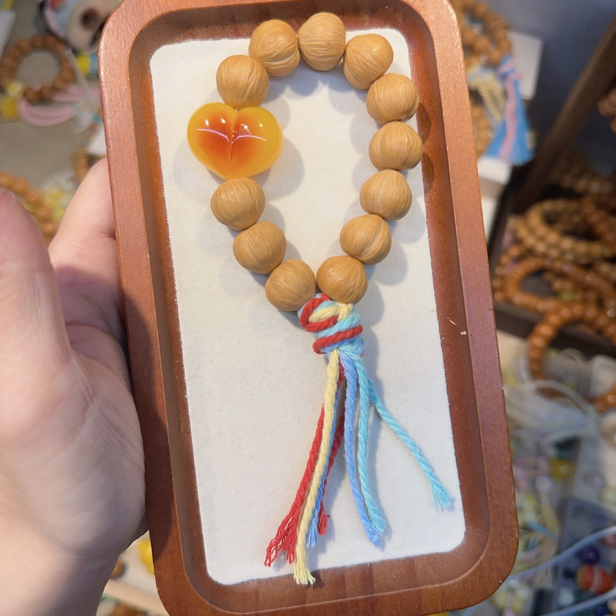 拉丝屁桃焦炭爱心全品小手持