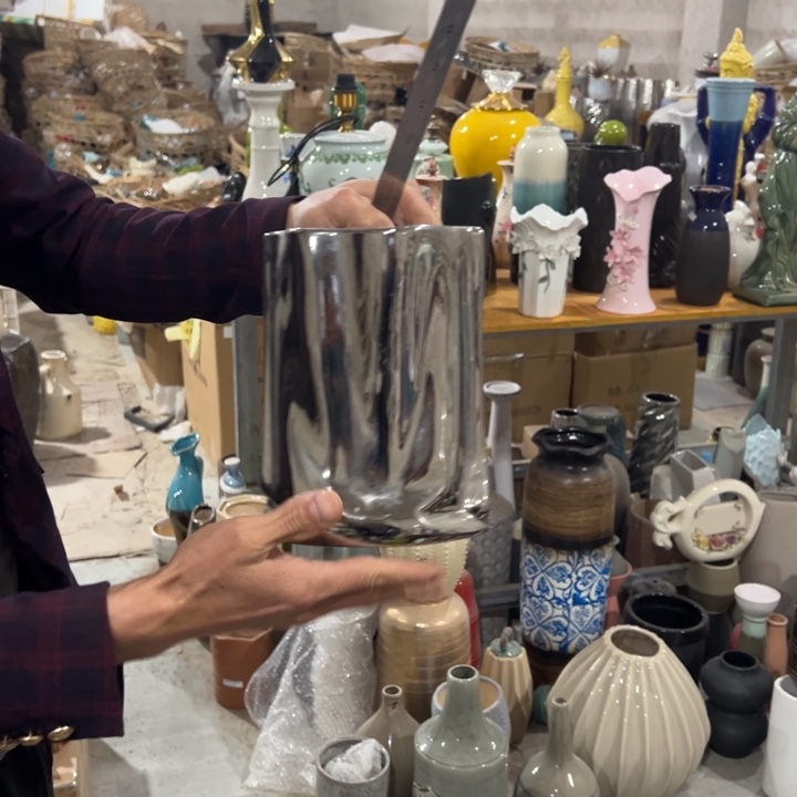 瓶高度20厘米口径11厘米微瑕捡漏针眼划痕