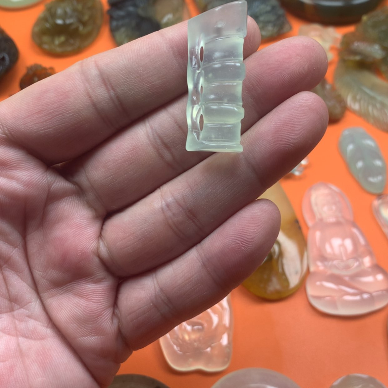 【闪购商品】蛇纹石玉颈饰未镶嵌