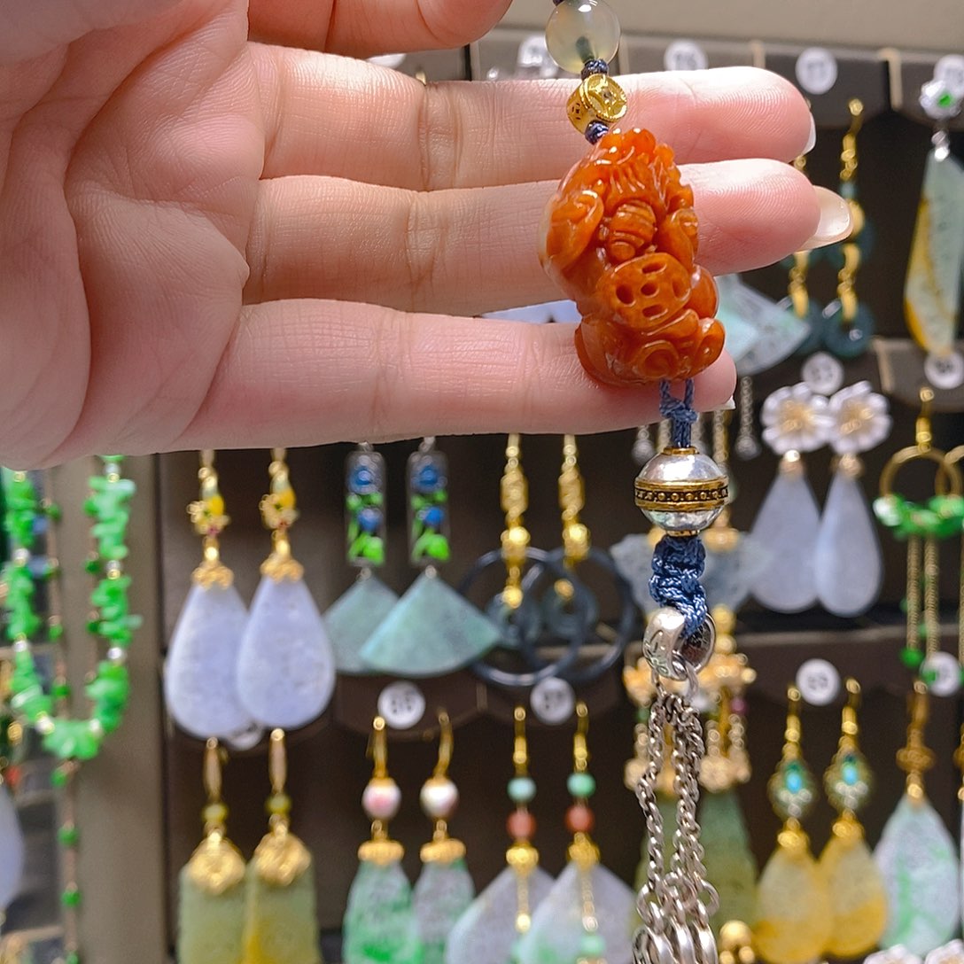 未镶嵌翡翠耳饰翡翠