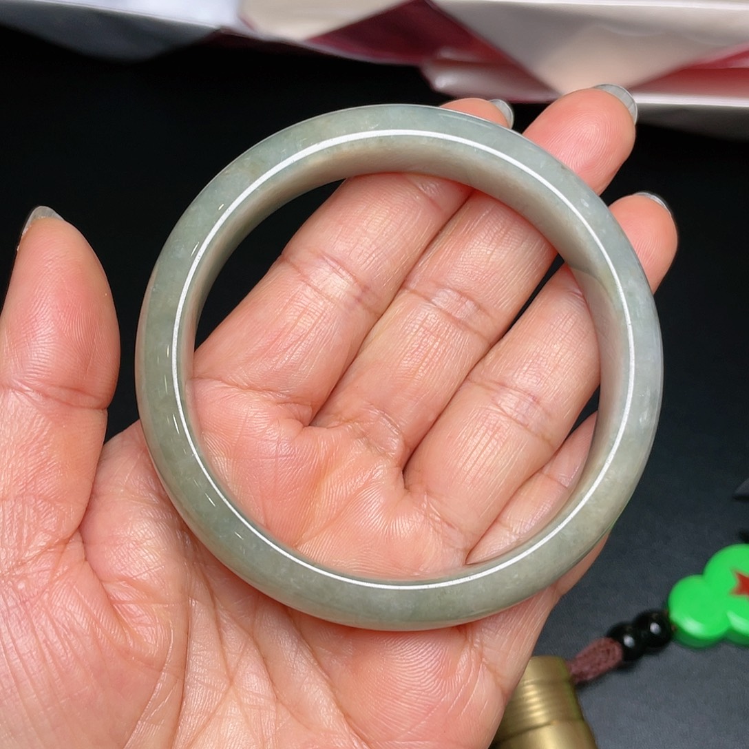 翡翠未镶嵌手镯缅甸天然翡翠手镯