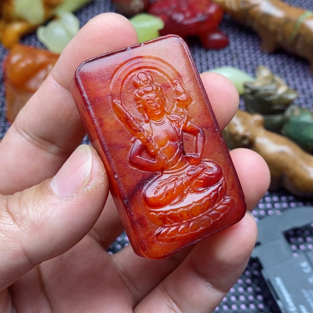 蛇纹石玉颈饰足银镀金镶嵌