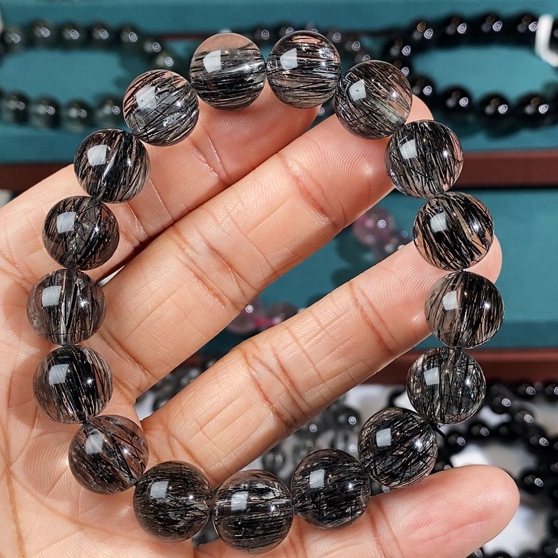 水晶手串未镶嵌黑发晶全透体12mm顺发