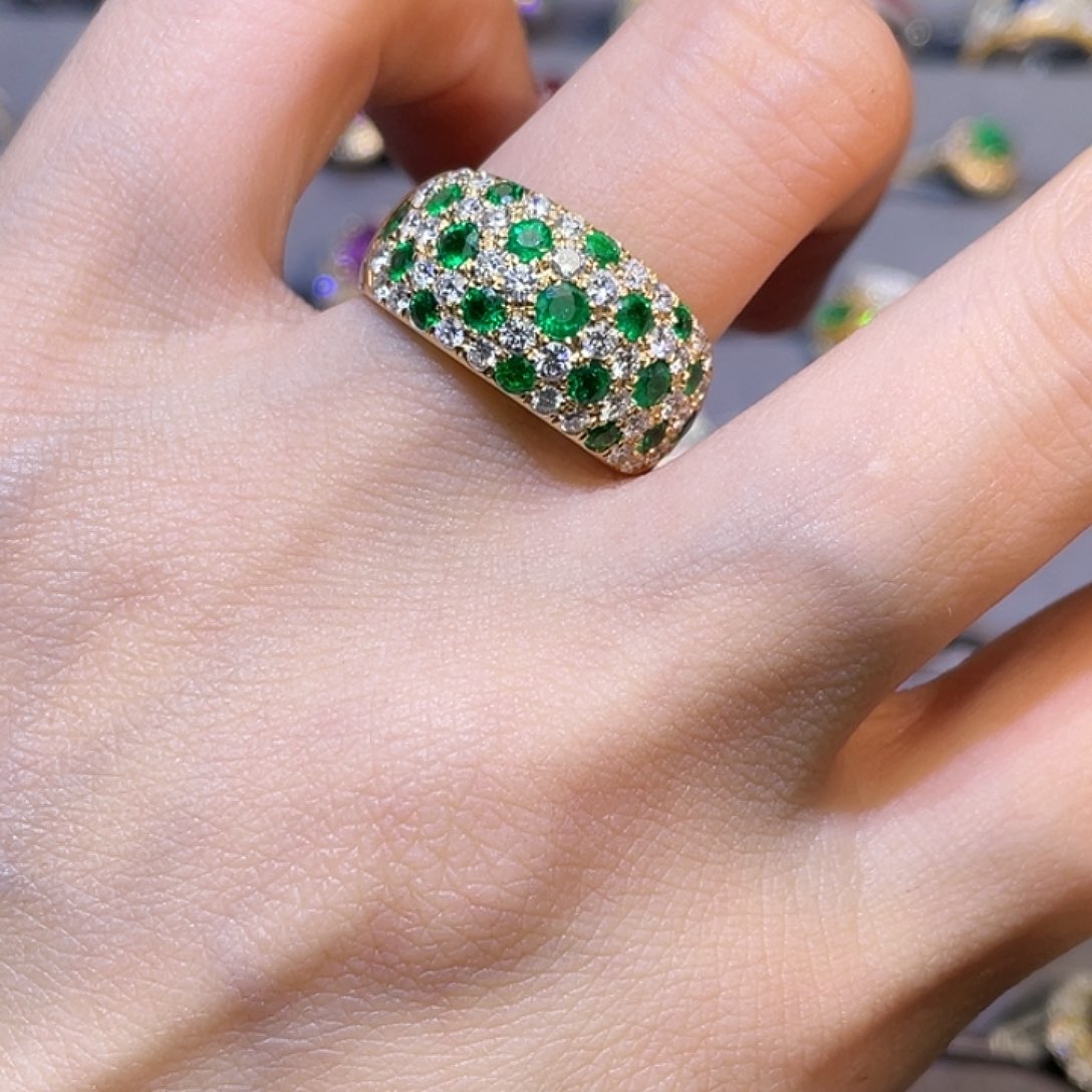 祖母绿戒指18K金镶嵌1.21ct