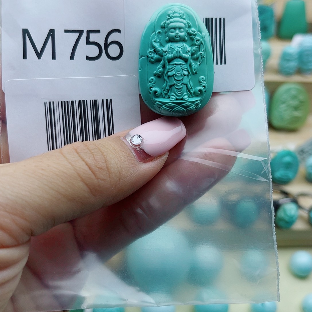 绿松石未镶嵌珠宝奇石