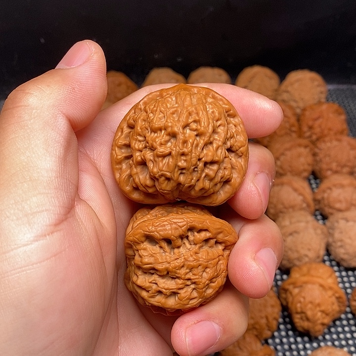 文玩核桃把件金公子