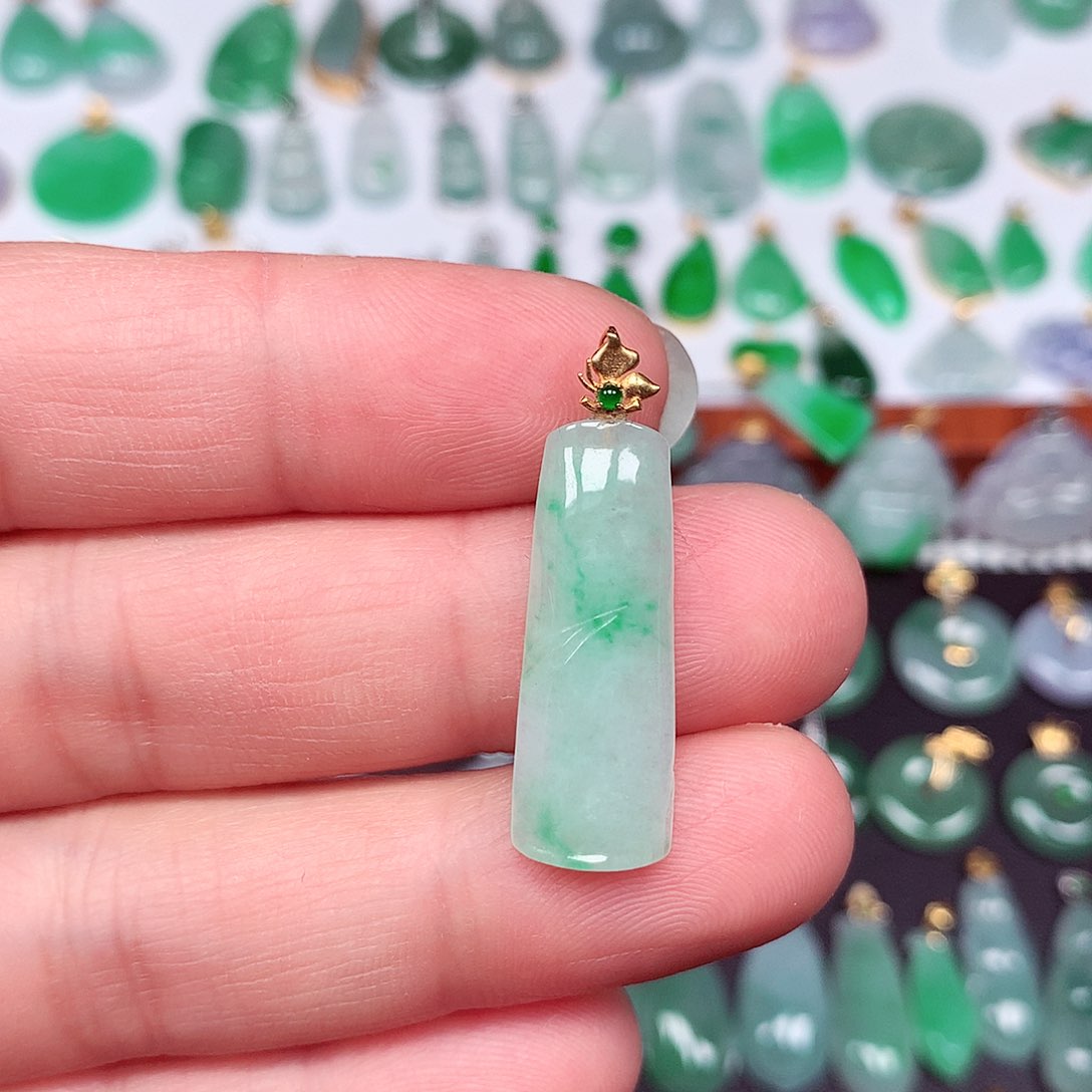 翡翠颈饰18K金镶嵌天然翡翠A货