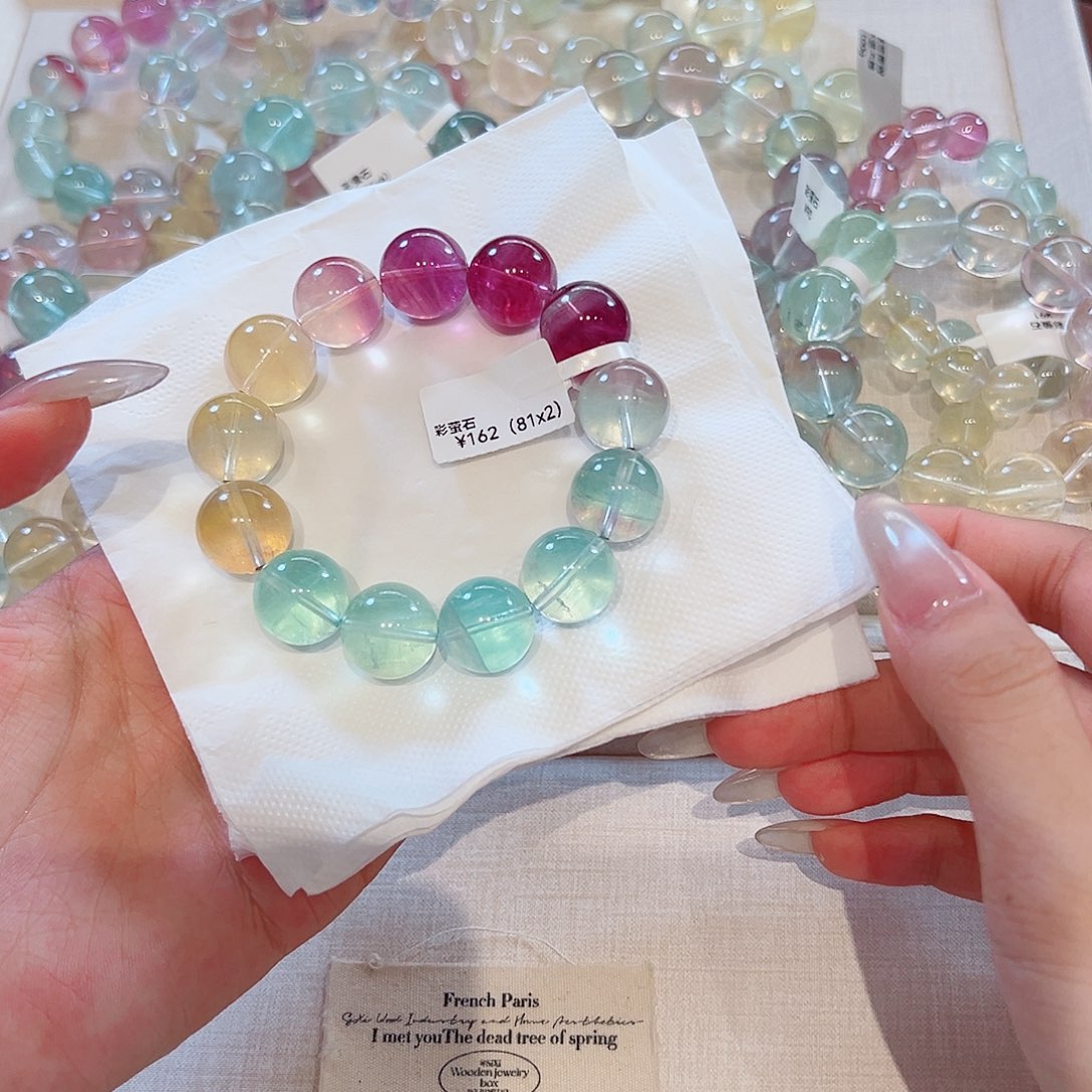 L***味水晶手链未镶嵌48小时鉴赏