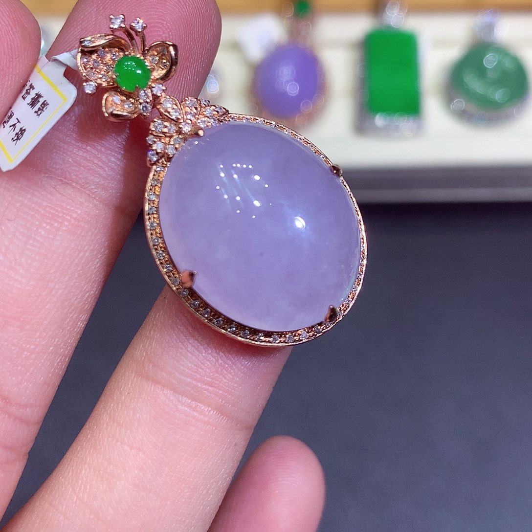 翡翠吊坠(不含链)18K金镶嵌