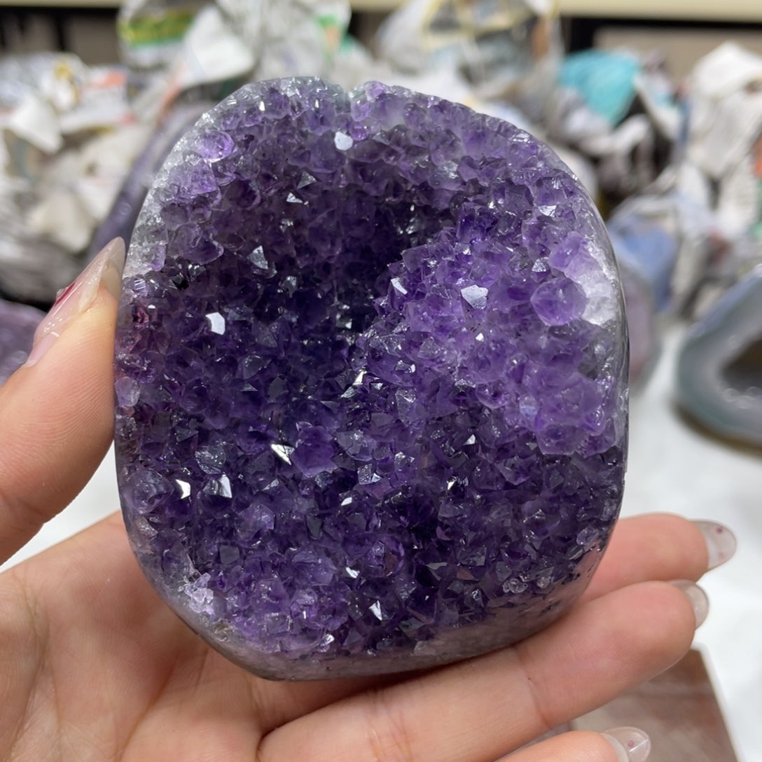 紫晶大型摆件（非配饰）未镶嵌