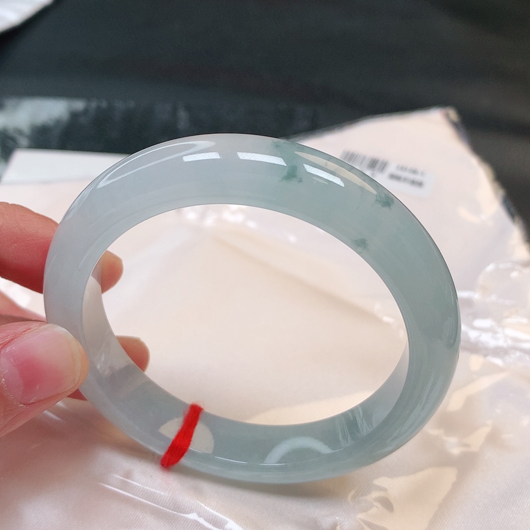 翡翠手镯未镶嵌?****?37号