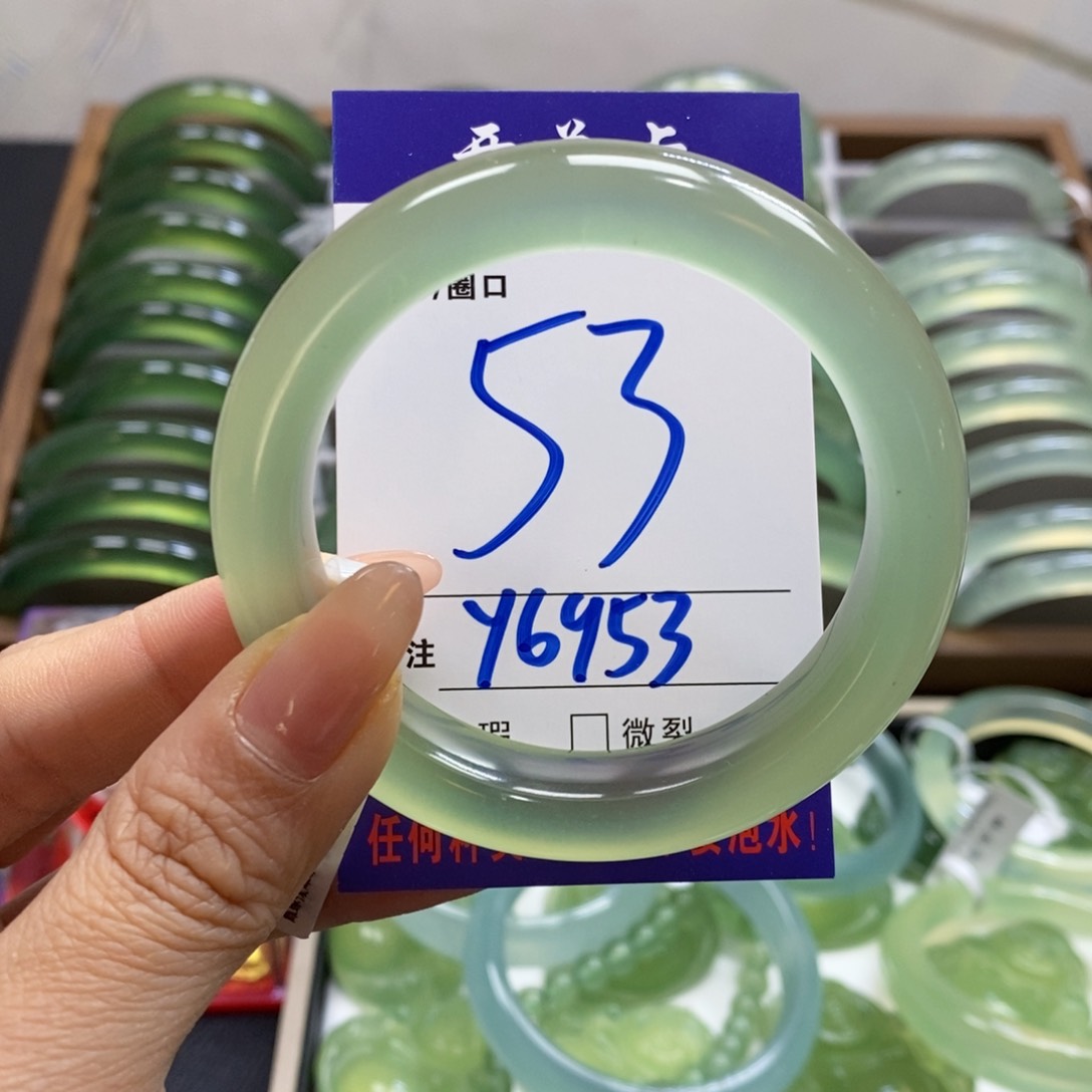 蛇纹石玉手镯未镶嵌小*.