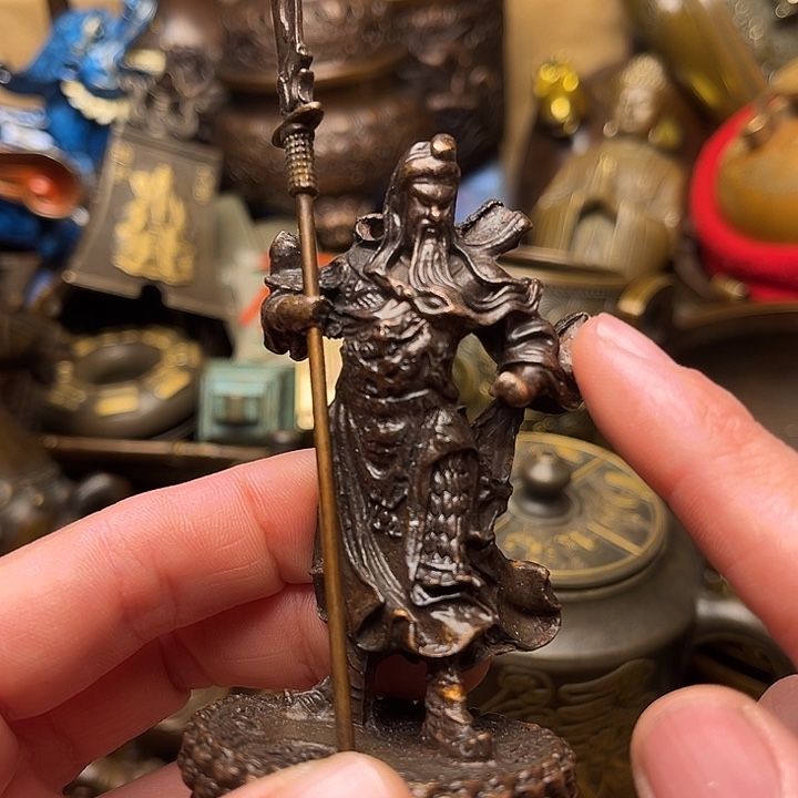 精美铜器批发档口