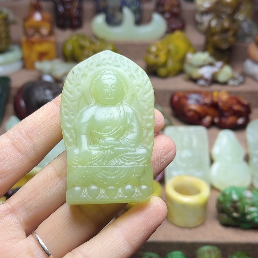 白玉菩提吊坠16。。