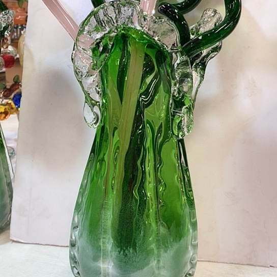 琉璃花瓶高34厘米口径12厘米