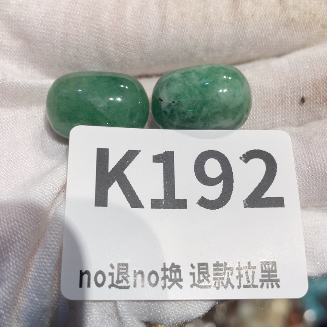 3***万瓷片表姐直播所见所得