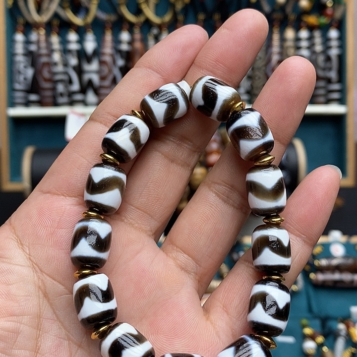 玛瑙/玉髓颈饰合金