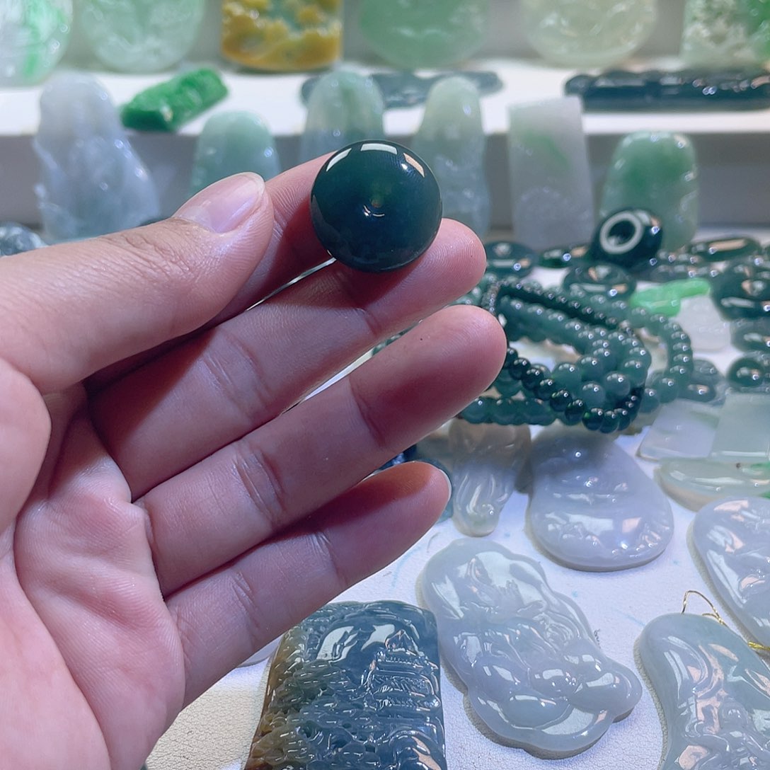 翡翠颈饰未镶嵌翡翠挂件