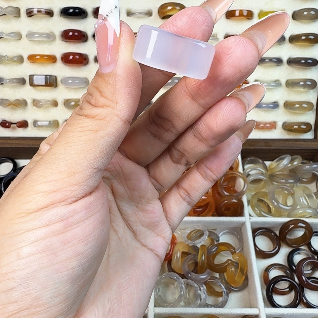 玛瑙/玉髓戒指未镶嵌18圈