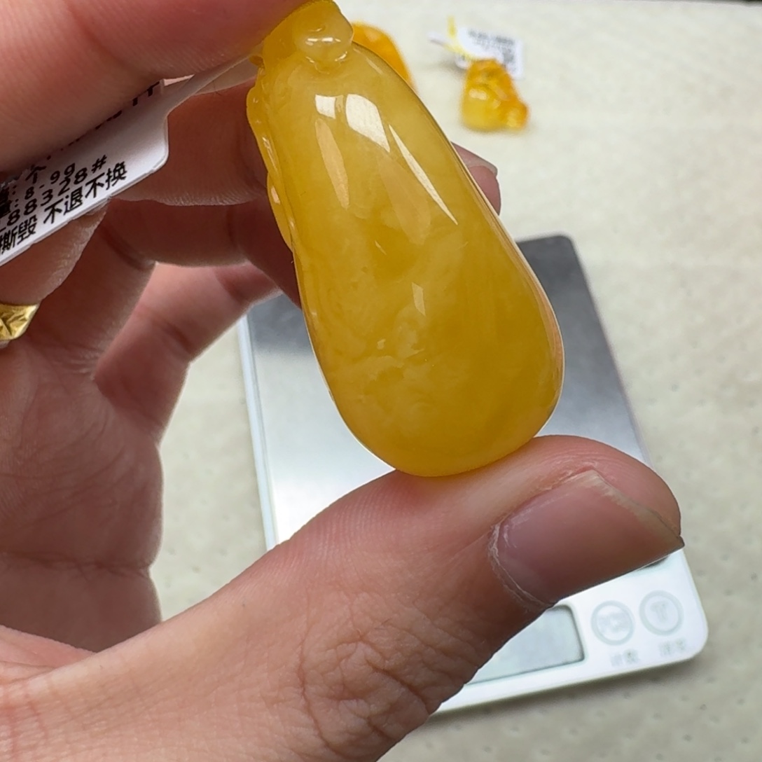 琥珀未镶嵌珠宝奇石337
