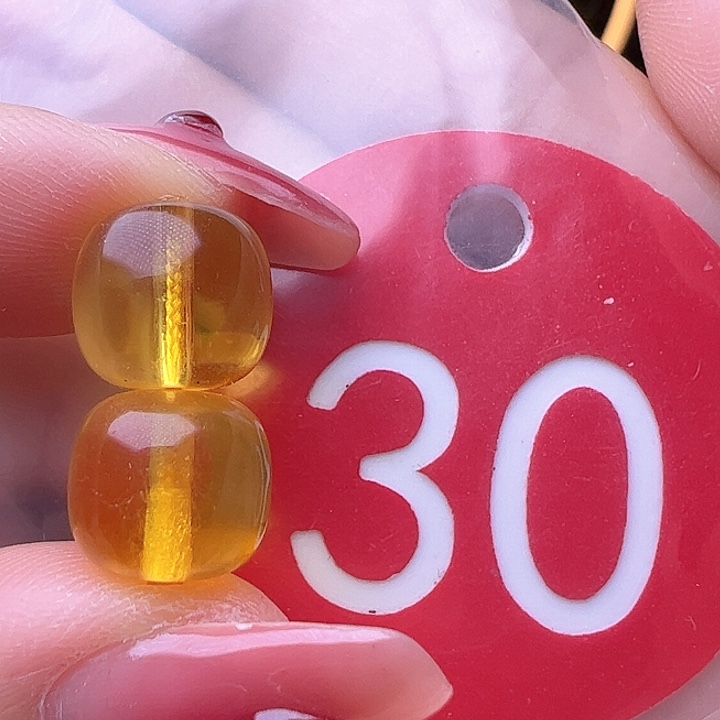 蜜蜡裸石未镶嵌微金沙 9.5mm 净水 老型