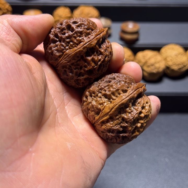 文玩核桃把件B七彩秀花鞋44mm