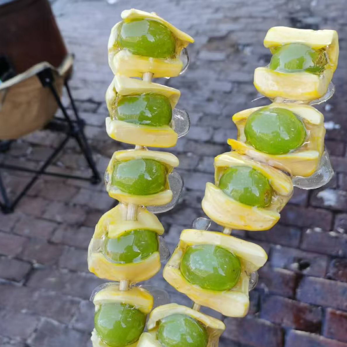 菠萝蜜夹晴王糖葫芦（根）