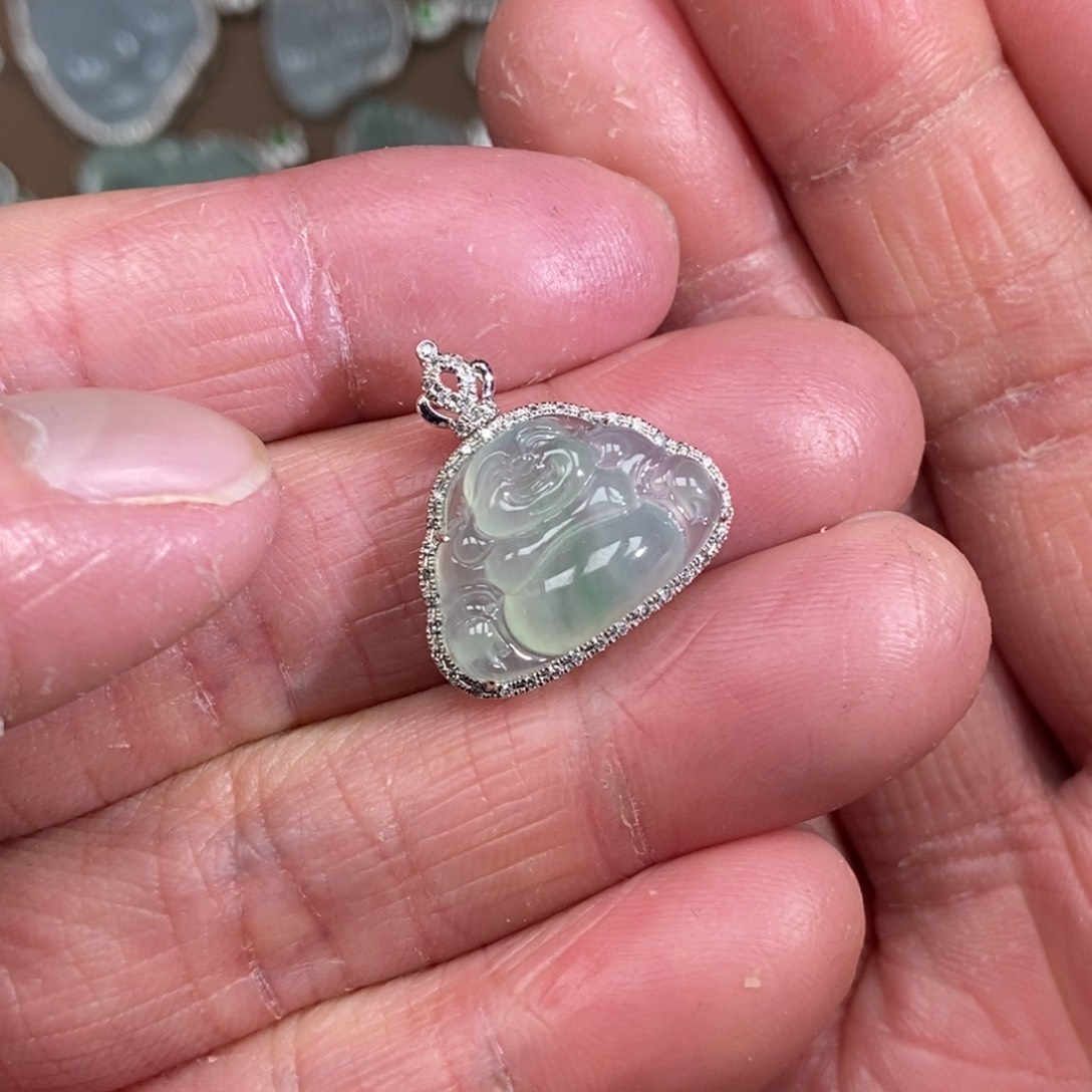 翡翠吊坠(不含链)18K金镶嵌佛公