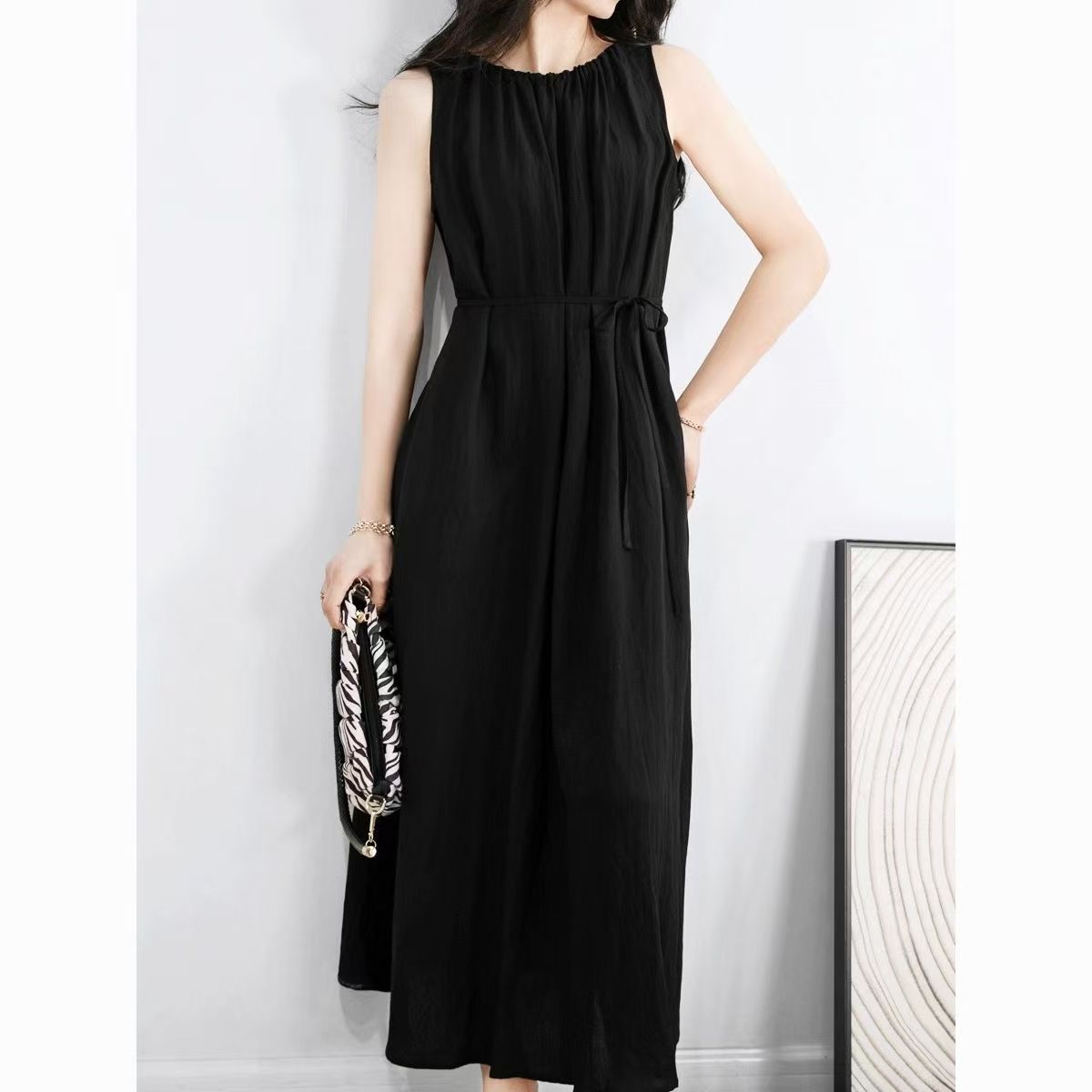 千叶法式连衣裙2025黑色时尚夏季新款百搭显瘦宽松气质无袖长裙